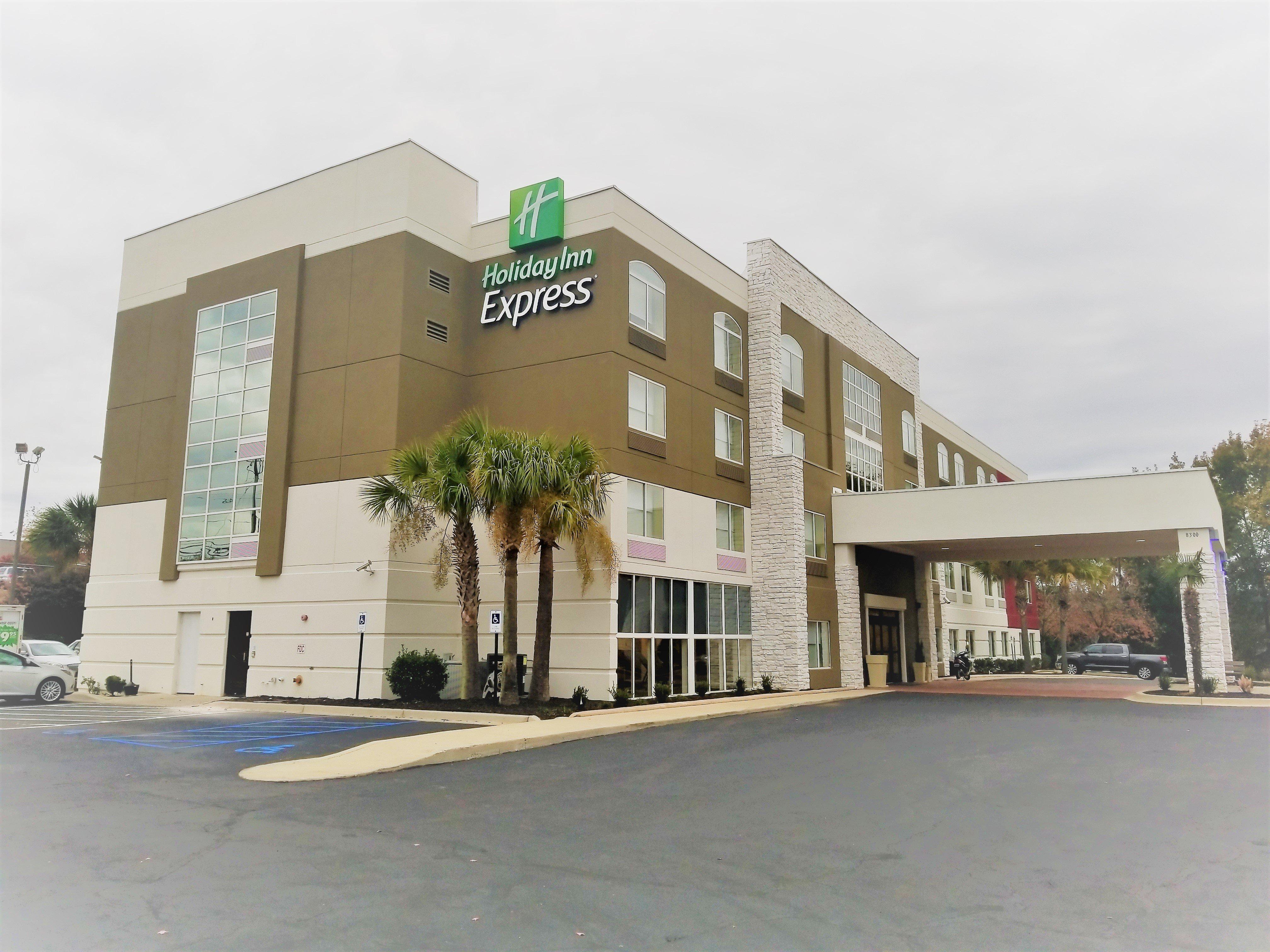 Holiday Inn Express Columbia Ne - Fort Jackson Экстерьер фото